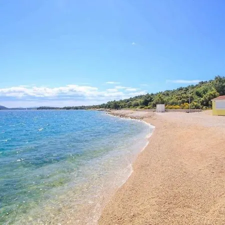 House Vesna Holiday home Jezera