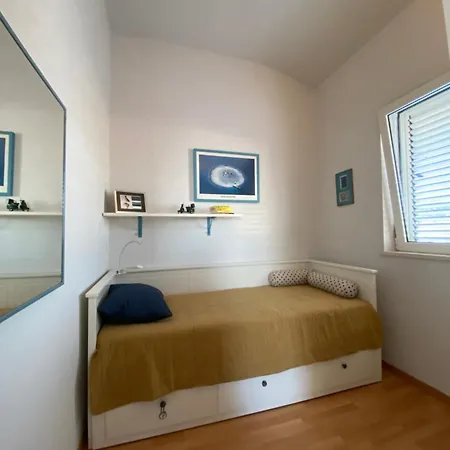 Holiday home House Vesna Jezera