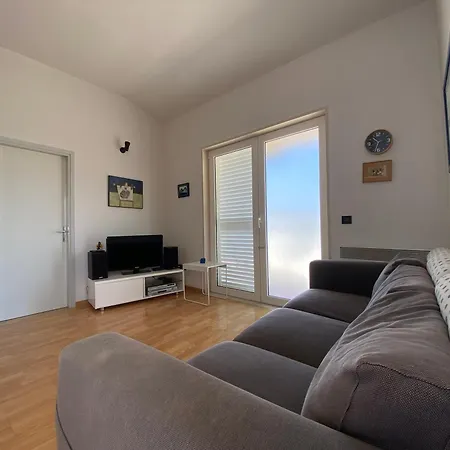 House Vesna Holiday home